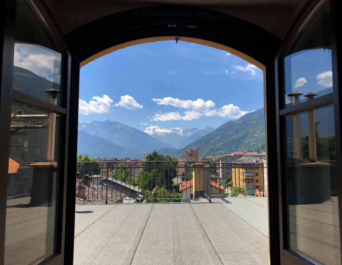 Mansarda Del Sole, Nel Cuore Di Aosta Exterior photo